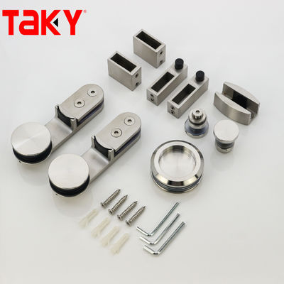 Glasrahmenlose Schiebetüren für Duschen in minimalistischem Design mit einer Dicke von 10 mm